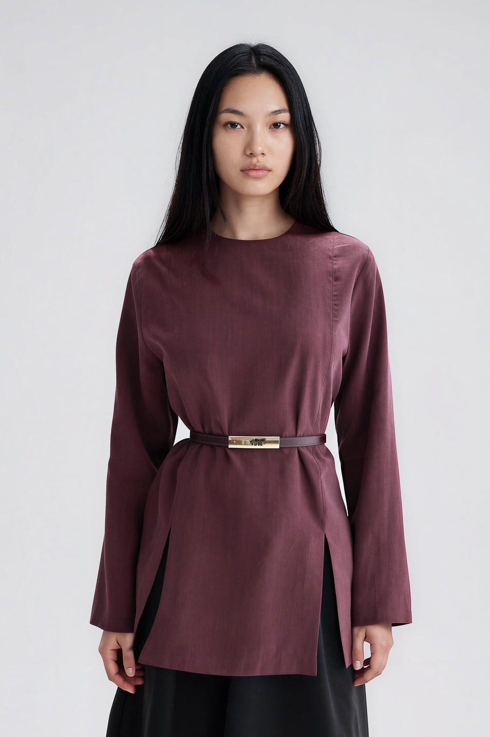Elegante Bluse mit Seitenschlitzen